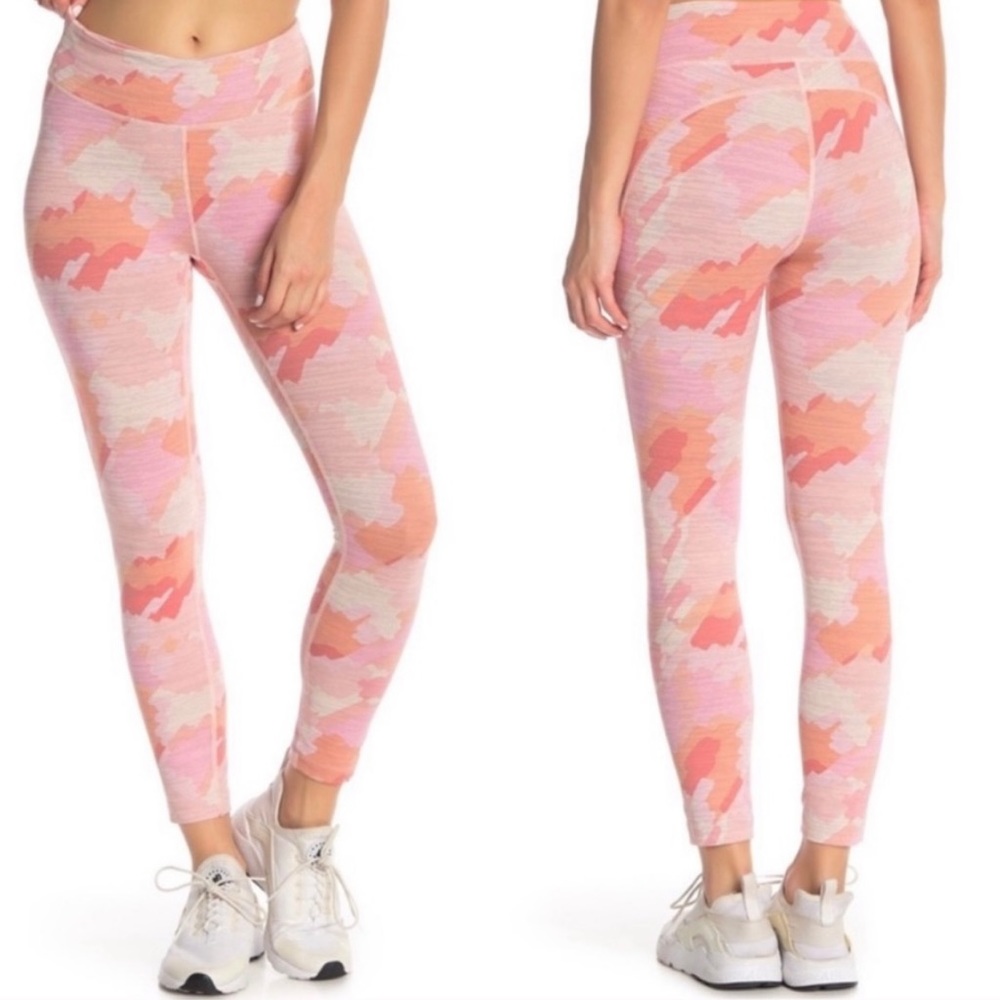Outdoor Voices Coral Stroke Techsweat Flex 7/8 Leggings Small